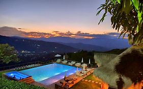Nalua Glamping y Hotel
